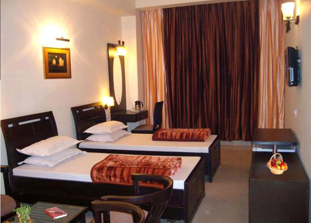 Hotel Hong Kong Inn Amritsar Phòng bức ảnh