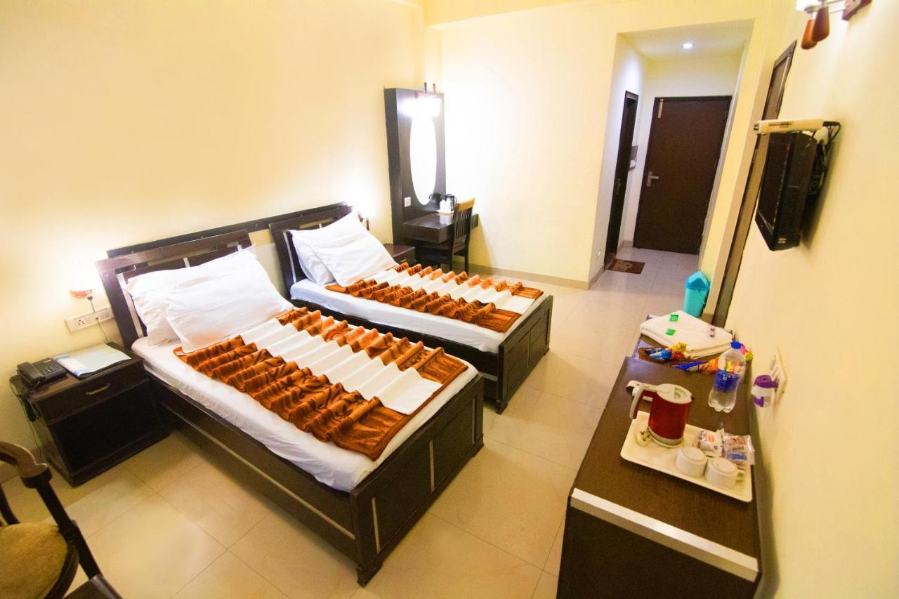 Hotel Hong Kong Inn Amritsar Ngoại thất bức ảnh