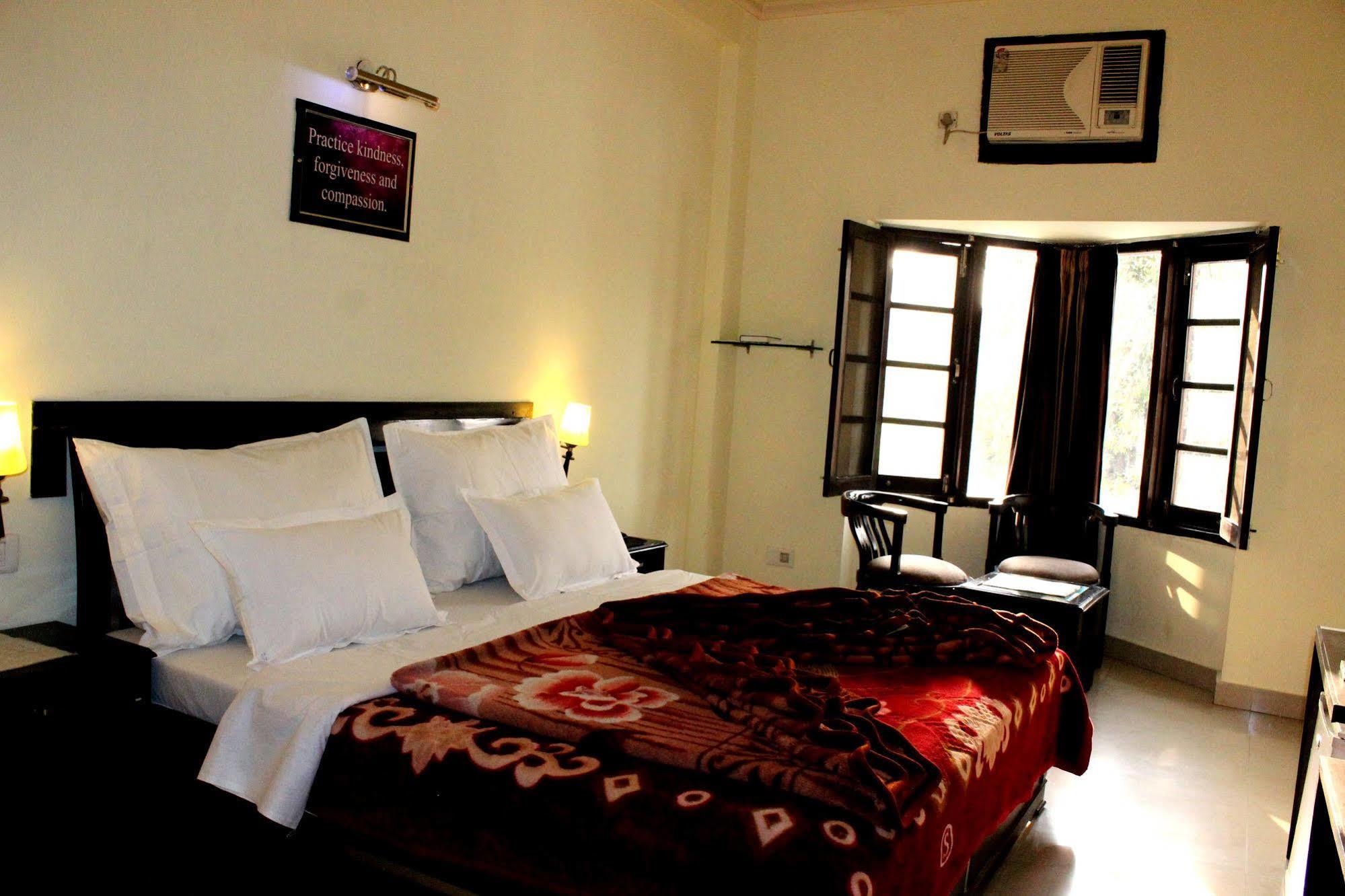 Hotel Hong Kong Inn Amritsar Ngoại thất bức ảnh